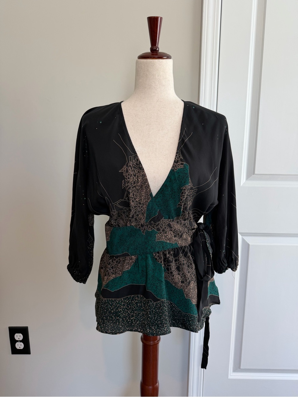 Anthropologie Maple by Some Odd Rubies Silk Wrap Blouse Black Green Dot Size 2